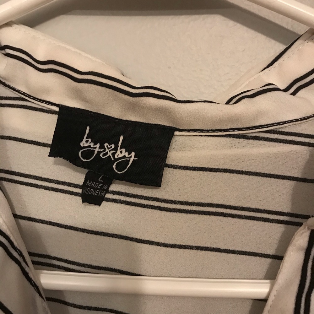 BY & BY WHITE BLACK SHIRT - Picture 2 of 3